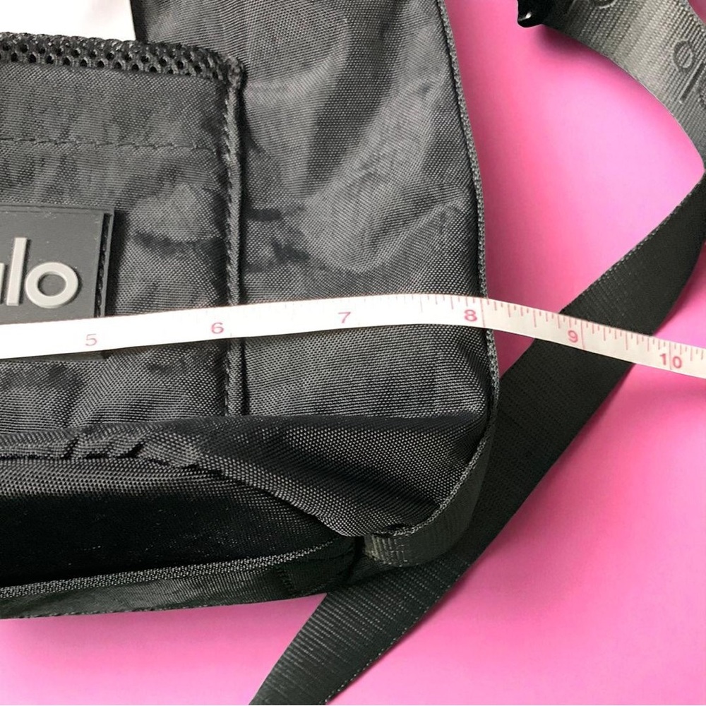ALO Yoga Black Crossbody Bag - Picture 6 of 8